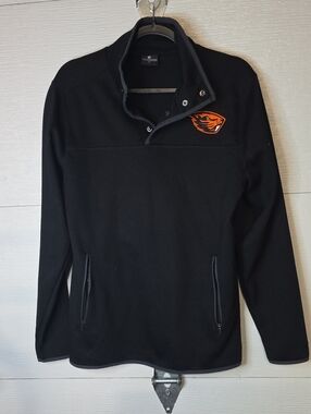 Colosseum Beavers Black Pullover Fleece